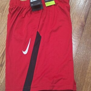Nike shorts boys Size L